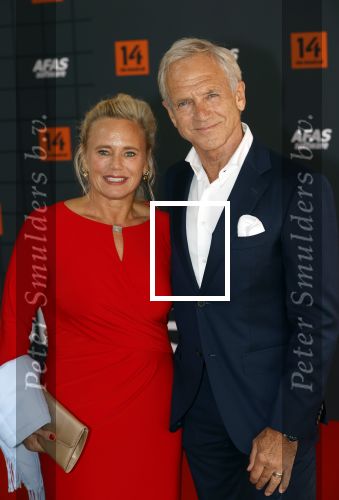 Leusden 25 september 2021
Premiere Nummer 14 ( Johan Cruijff ) in het AFAS Theater. Jaap Jongbloed met zijn vrouw inge