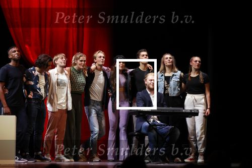 Amersfoort 14 september 2021
Musical waarin oa Jada Borsato Leontine Borsato en Roeland Beelen in de Flint. Luca Borsato kwam met zijn vriendin. Ook Marco en Senna waren aanwezig.