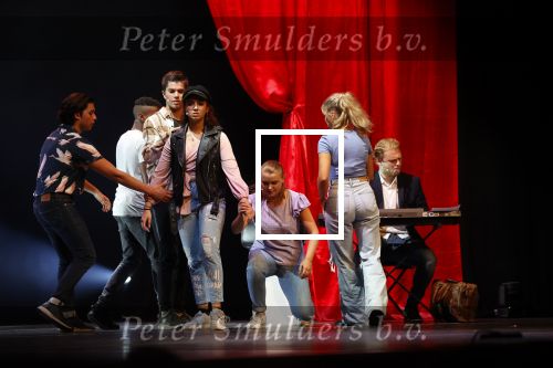 Amersfoort 14 september 2021
Musical waarin oa Jada Borsato Leontine Borsato en Roeland Beelen in de Flint. Luca Borsato kwam met zijn vriendin. Ook Marco en Senna waren aanwezig.