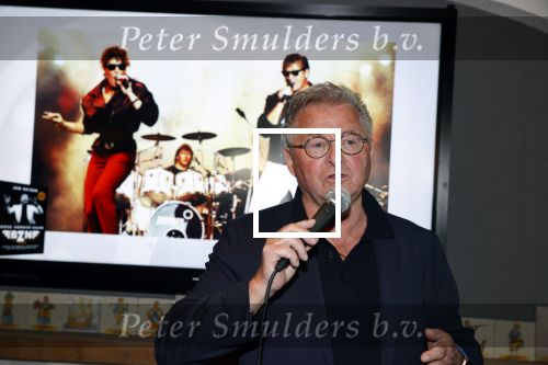 Volendam 12 oktober 2021
Boekpresentatie Jan Keizer bij Hotel Spaander in Volendam . Alle oude bendleden van BZN zijn aanwezig zoals Annie Schilder Carola Smit Jan Tuijp Jack Veerman Thomas Tol Dick Plat