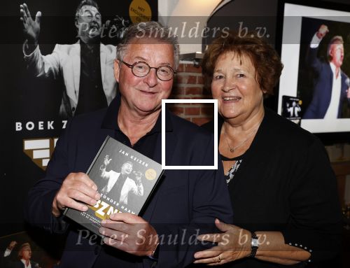 Volendam 12 oktober 2021
Boekpresentatie Jan Keizer bij Hotel Spaander in Volendam . Alle oude bendleden van BZN zijn aanwezig zoals Annie Schilder Carola Smit Jan Tuijp Jack Veerman Thomas Tol Dick Plat