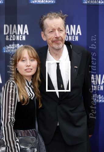 Amsterdam 12 september 2021
Premiere Diana en zonen in het deLaMar theater.
Jan Rot kwam met zijn dochter