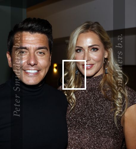 Amsterdam 14 oktober 2021
Televizierring gala in Carre Amsterdam. Jan Smit met zijn vrouw Liza en Nikkie Tutorials