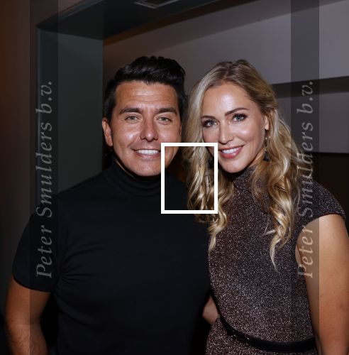 Amsterdam 14 oktober 2021
Televizierring gala in Carre Amsterdam. Jan Smit met zijn vrouw Liza en Nikkie Tutorials