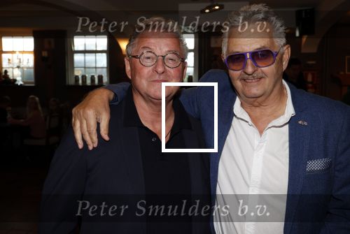 Volendam 12 oktober 2021
Boekpresentatie Jan Keizer bij Hotel Spaander in Volendam . Alle oude bendleden van BZN zijn aanwezig zoals Annie Schilder Carola Smit Jan Tuijp Jack Veerman Thomas Tol Dick Plat