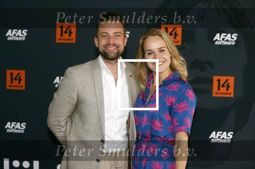 Leusden 25 september 2021
Premiere Nummer 14 ( Johan Cruijff ) in het AFAS Theater. Jelle de Jong en partner Yulia Rasshivkina