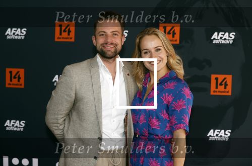 Leusden 25 september 2021
Premiere Nummer 14 ( Johan Cruijff ) in het AFAS Theater. Jelle de Jong en partner Yulia Rasshivkina