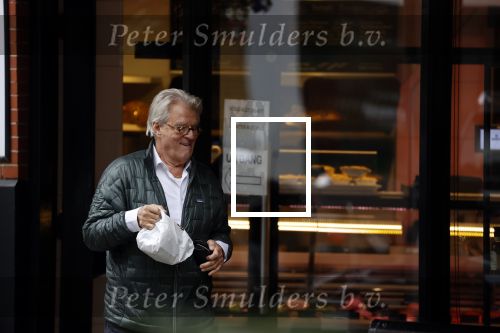 Amsterdam 1 september 2021
Jeroen Krabbe doet boodschappen in zijn Biro