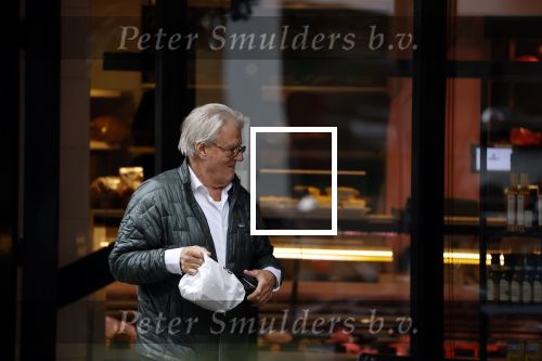 Amsterdam 1 september 2021
Jeroen Krabbe doet boodschappen in zijn Biro