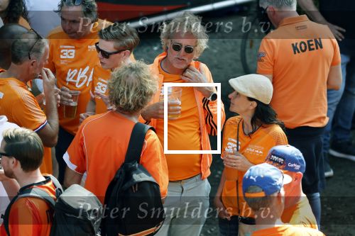 Zandvoort 5 september 2021
Jeroen pauw met zijn vriendin Zoe bij de Grand Prix F1 in Zandvoort