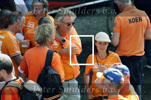 Zandvoort 5 september 2021
Jeroen pauw met zijn vriendin Zoe bij de Grand Prix F1 in Zandvoort
