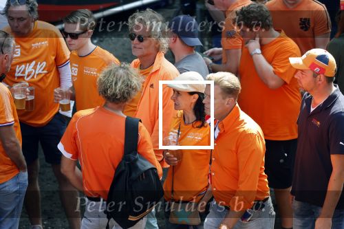 Zandvoort 5 september 2021
Jeroen pauw met zijn vriendin Zoe bij de Grand Prix F1 in Zandvoort