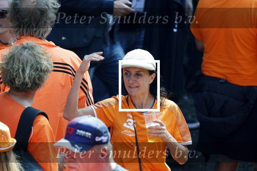 Zandvoort 5 september 2021
Jeroen pauw met zijn vriendin Zoe bij de Grand Prix F1 in Zandvoort