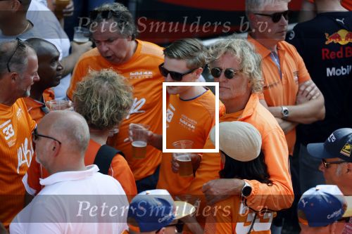 Zandvoort 5 september 2021
Jeroen pauw met zijn vriendin Zoe bij de Grand Prix F1 in Zandvoort