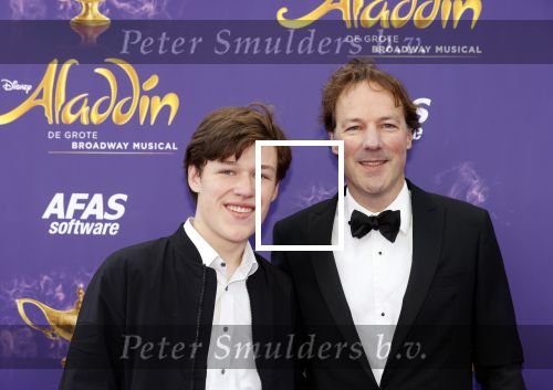 Scheveningen 26 september 2021
Premiere Aladdin in het circustheater. Jeroen Tjepkema met zoon