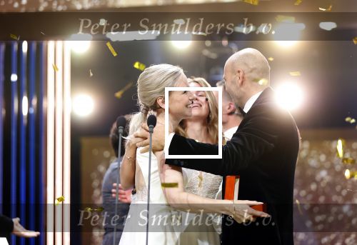 Amsterdam 14 oktober 2021
Televizierring gala in Carre Amsterdam.. De winnaar is Jessica Villerius met de kinderen van Ruinerwold
