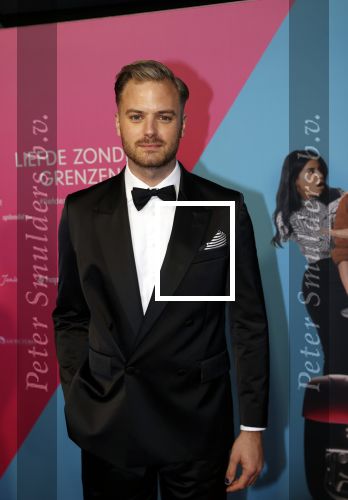 Amsterdam 11 oktober 2021
Premiere Liefde zonder grenzenin Tuschinski met in de hoofdrol Yolanthe Cabau v Kasbergen Jim Bakkum Soy Kroon Abbey Hoes  Hajo Bruins en Peggy Vrijens