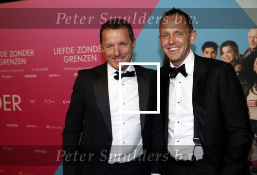 Amsterdam 11 oktober 2021
Premiere Liefde zonder grenzenin Tuschinski met in de hoofdrol Yolanthe Cabau v Kasbergen Jim Bakkum Soy Kroon Abbey Hoes  Hajo Bruins en Peggy Vrijens , John de Bever kwam met zijn Partner Cees en Sieneke met een kennis
