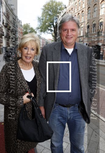 Amsterdam 18 oktober 2021
Boekpresentatie Andre v Duin geschreven door Bert Kuizenga . De presentatie vindt plaats in het DeLamar theater. Joke Bruijs met partner Frits Landesbergen