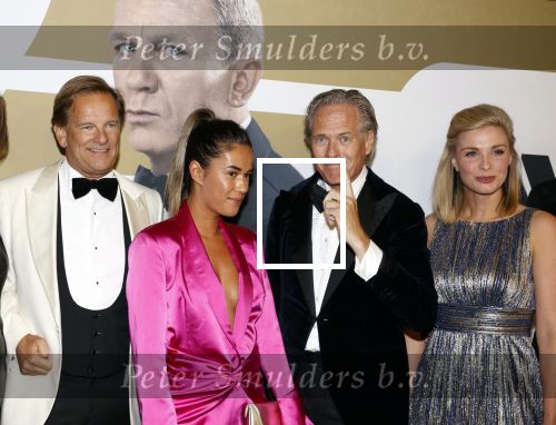 Amsterdam 28 september 2021
Premiere James Bond in Tuschinski. Jort Kelder en Welmoed Sijtsma met team