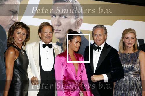 Amsterdam 28 september 2021
Premiere James Bond in Tuschinski. Jort Kelder en Welmoed Sijtsma met team