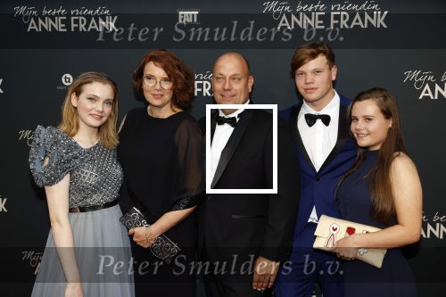 Amsterdam 6 september 2021
Premiere Mijn beste vriendin Anne Frank in Tuschinski.
Josephine Arendsen met ouders en familie