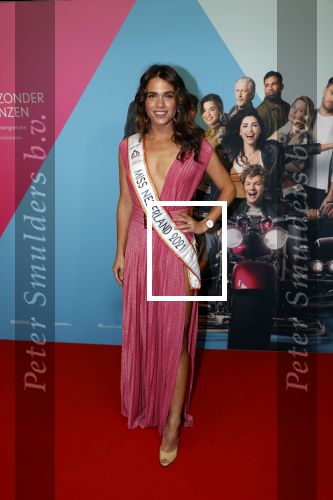Amsterdam 11 oktober 2021
Premiere Liefde zonder grenzenin Tuschinski met in de hoofdrol Yolanthe Cabau v Kasbergen Jim Bakkum Soy Kroon Abbey Hoes  Hajo Bruins en Peggy Vrijens . Julia Sinning kwam met Denise Speelman