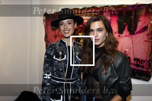Amsterdam 6 oktober 2021
Opening expositie Bram Reijnders . Nicolette v dam is de host van de avond. Zoey Ivory en miss Nederland Julia Sinning