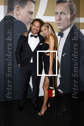 Amsterdam 28 september 2021
Premiere James Bond in Tuschinski. Juvat Westendorp met zijn vriendin