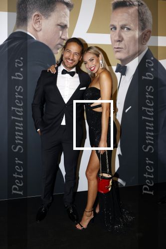 Amsterdam 28 september 2021
Premiere James Bond in Tuschinski. Juvat Westendorp met zijn vriendin