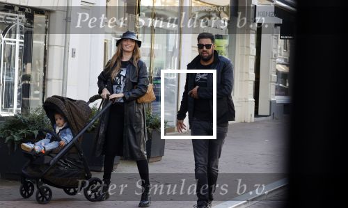 Amsterdam 8 oktober 2021
Kim feenstra en haar vriend Stanley tailor op de pc hooftstraat met hun zoon