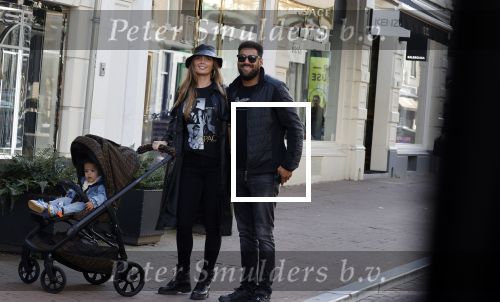 Amsterdam 8 oktober 2021
Kim feenstra en haar vriend Stanley tailor op de pc hooftstraat met hun zoon