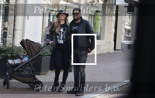 Amsterdam 8 oktober 2021
Kim feenstra en haar vriend Stanley tailor op de pc hooftstraat met hun zoon