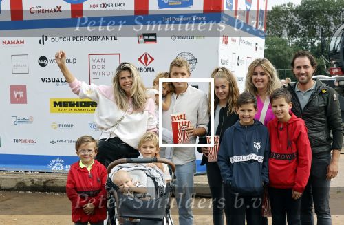 Oudewater 11 september 2021
Dutch Performante ( Chahid Charrak) maakt de grootste popcorn bak en komt in het Guissnessboek of records. Kim Kotter en Jaap Reesema meyt hun kinderen en vrienden