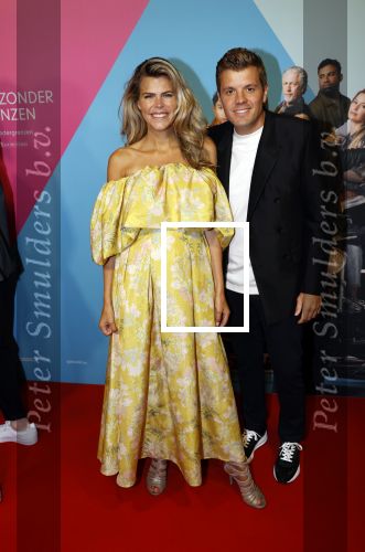 Amsterdam 11 oktober 2021
Premiere Liefde zonder grenzenin Tuschinski met in de hoofdrol Yolanthe Cabau v Kasbergen Jim Bakkum Soy Kroon Abbey Hoes  Hajo Bruins en Peggy Vrijens .
Kim Kotter en Jaap Reesema
