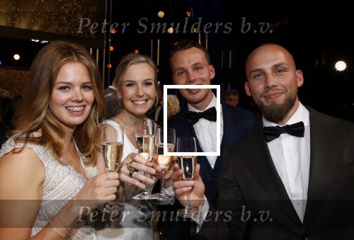 Amsterdam 14 oktober 2021
Televizierring gala in Carre Amsterdam.. De winnaar is Jessica Villerius met de kinderen van Ruinerwold