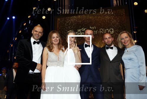 Amsterdam 14 oktober 2021
Televizierring gala in Carre Amsterdam.. De winnaar is Jessica Villerius met de kinderen van Ruinerwold
