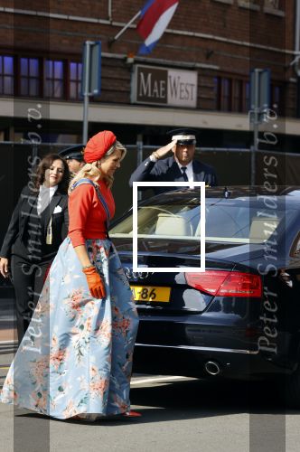 Den Haag 21 september 2021
Prinsjesdag in Den Haag 2021. De troonrede is in de grote kerk. Aanwezig namens de koninklijke familie zijn Koning Willem Alexander en Koningin Maxima Prins Constantijn en Prinses Laurentien.