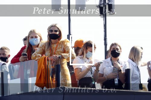 Zandvoort 5 september 2021
GP formule 1 op Zandvoort .
Aanwezig oa Koning Willem Alexander Koningin maxima Prinses Amalia en prinses Ariane .