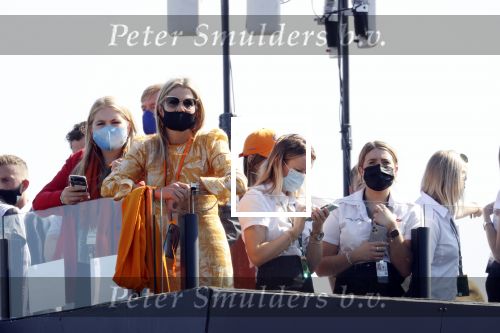 Zandvoort 5 september 2021
GP formule 1 op Zandvoort .
Aanwezig oa Koning Willem Alexander Koningin maxima Prinses Amalia en prinses Ariane .