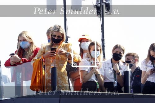 Zandvoort 5 september 2021
GP formule 1 op Zandvoort .
Aanwezig oa Koning Willem Alexander Koningin maxima Prinses Amalia en prinses Ariane .