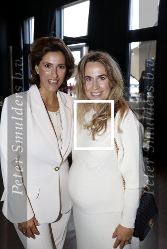 Vinkeveen 2 september 2021
Lunch van talkies bij the Harbour Club in Vinkeveen. Kristina Bozilovic met Evelien Leijten