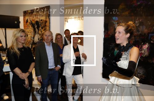 Amsterdam 6 oktober 2021
Opening expositie Bram Reijnders . Nicolette v dam is de host van de avond. Lida Straathof