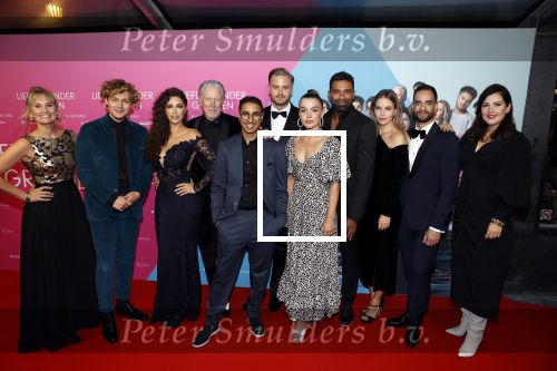 Amsterdam 11 oktober 2021
Premiere Liefde zonder grenzenin Tuschinski met in de hoofdrol Yolanthe Cabau v Kasbergen Jim Bakkum Soy Kroon Abbey Hoes  Hajo Bruins en Peggy Vrijens