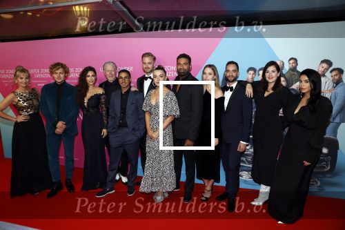 Amsterdam 11 oktober 2021
Premiere Liefde zonder grenzenin Tuschinski met in de hoofdrol Yolanthe Cabau v Kasbergen Jim Bakkum Soy Kroon Abbey Hoes  Hajo Bruins en Peggy Vrijens