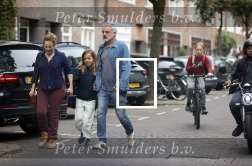 Amsterdam 25 september 2021
Lies Visschedijk met haar neiwue vriend Mar en zijn dochter op straat in Amsterdam.