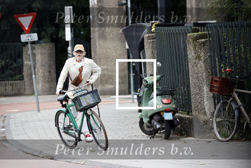 Amsterdam 7 oktober 2021
Marc Marie Huybregts op de fiets in Amsterdam zuid