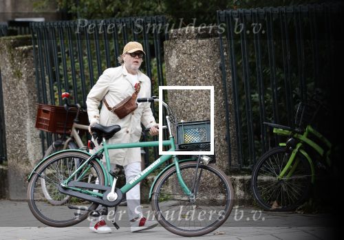 Amsterdam 7 oktober 2021
Marc Marie Huybregts op de fiets in Amsterdam zuid