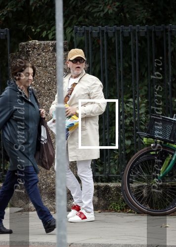 Amsterdam 7 oktober 2021
Marc Marie Huybregts op de fiets in Amsterdam zuid