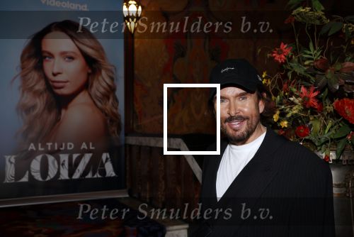 Amsterdam 6 oktober 2021
Premiere altijd al Loiza  van Loiza Lamers in tuschinski.
Mari v d Ven kwam met een vriendin